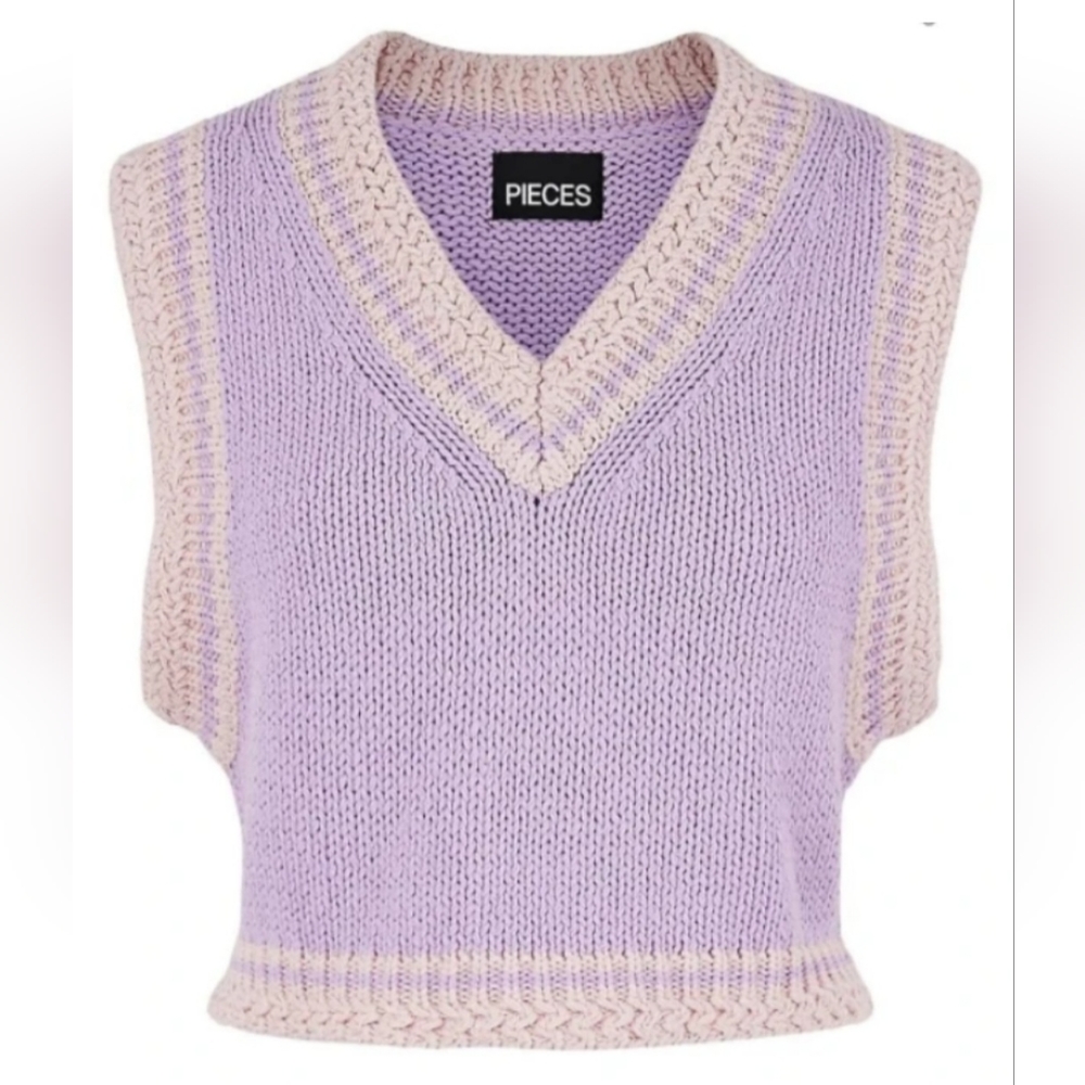 Sweater vest